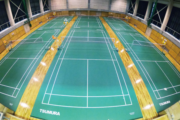 長野県筑北村 バドミントン体育館